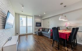 Panorama Downtown Apartment By Pinpoint